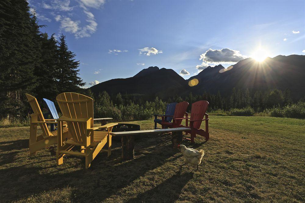 Heather Mountain Lodge Rogers Pass Ngoại thất bức ảnh